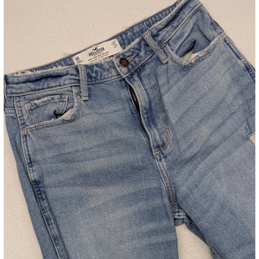 Hollister Curvy High-Rise Mom Jeans Light Wash Distressed 5R W27 L27